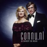 15-08-1985 Lee Towers en Anita Meyer in studio Amsterdam Photo: Govert de Roos/Connu

[keywords]Posed, Half Length, Eyecontact, Smiling[/keywords]